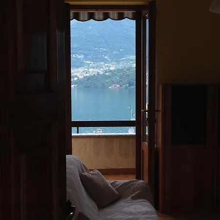 Del Lago *