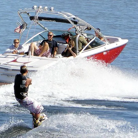 Del Lago Lezzeno